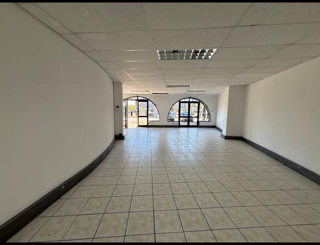 118M² OFFICE TO LET IN TYGER VALLEY